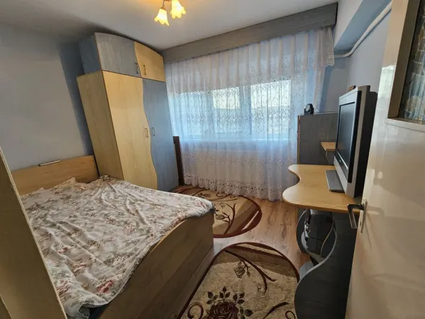 Apartament 3 camere Brăila - poza 2