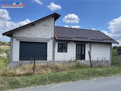 Casă 4 camere Malcoci - poza 2