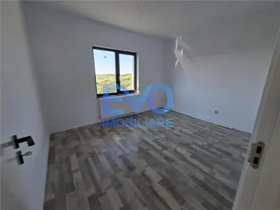 Casă 4 camere Miroslava - poza 4