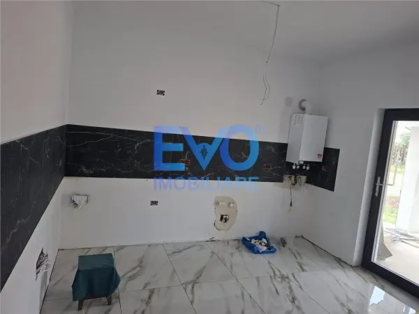 Casă 4 camere Valea Adâncă - poza 4