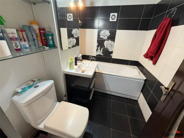 Apartament 3 camere Focșani - poza 13