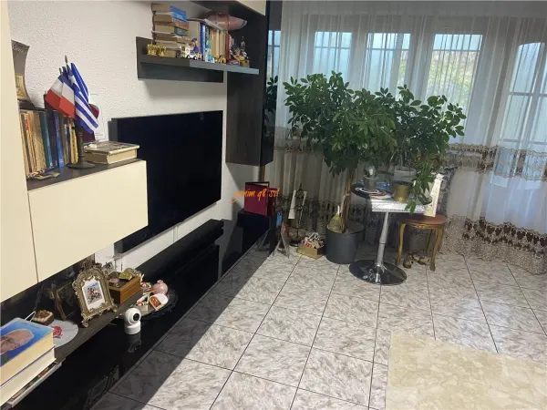 Apartament 3 camere Focșani - poza 2