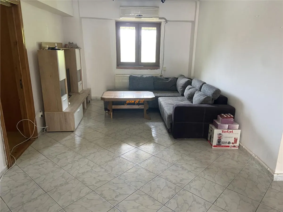 Apartament 4 camere Focșani - poza 1