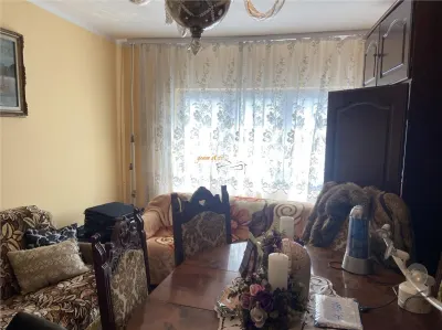 Apartament 2 camere Focsani , zona ultracentrala - Piata Moldovei , et 2 , decomandat , 54 mp , renovat ,mobilat complet - Focsani