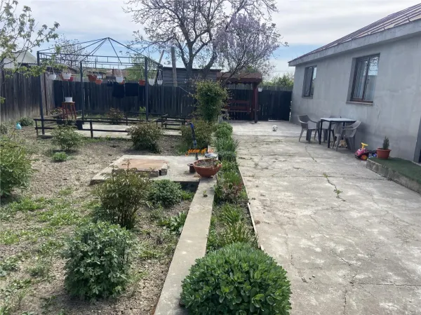 Casă 4 camere Jorăști - poza 1