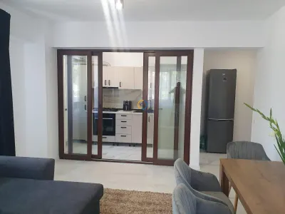 Apartament 3 camere Pitești - poza 2