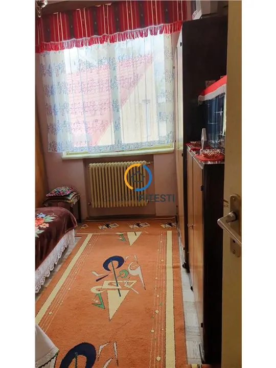 Apartament 3 camere Pitești - poza 1