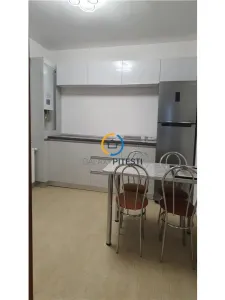 Casă 5 camere Pitești - poza 2