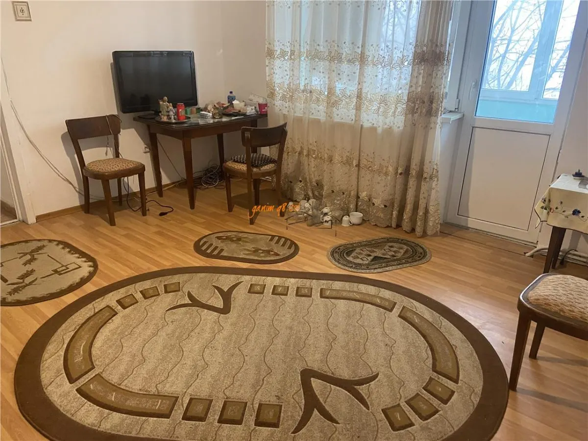 Apartament 3 camere Focșani - poza 1