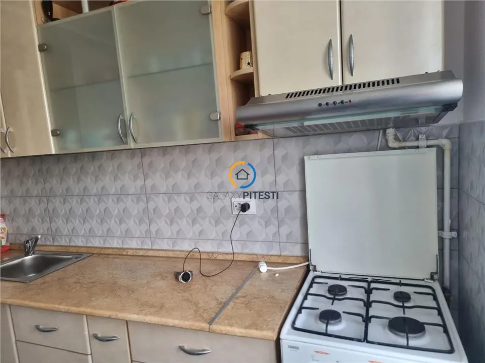 Apartament 3 camere Pitești - poza 1