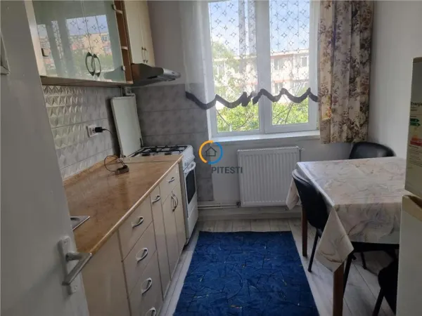Apartament 3 camere Pitești - poza 2