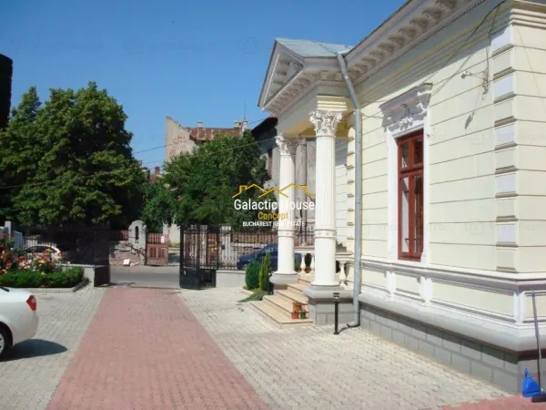 Casă 20 camere București - poza 2