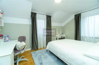 Casă 7 camere București - poza 19