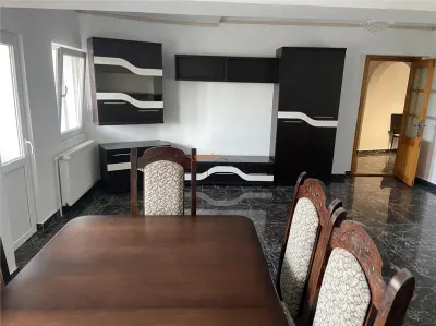 Apartament 4 camere Focșani - poza 2
