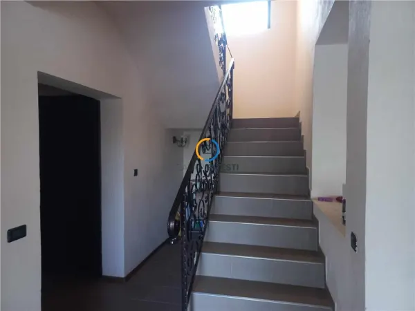 Casă 4 camere Bascov - poza 2