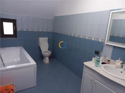 Casă 4 camere Bascov - poza 11