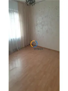Casă 4 camere Pitești - poza 9