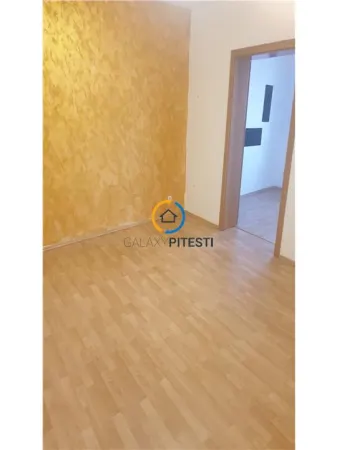 Casă 4 camere Pitești - poza 10