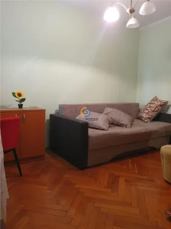 Apartament 3 camere Pitești - poza 1