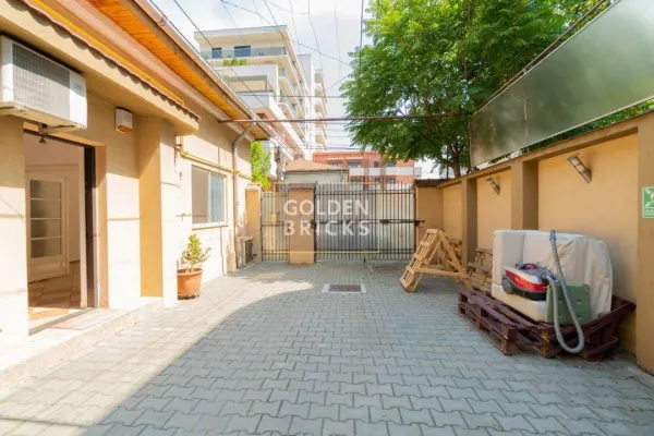 Casă 15 camere București - poza 2