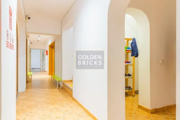 Casă 15 camere București - poza 18