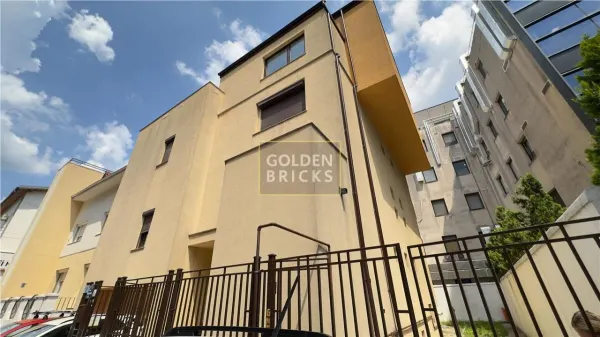 Casă 7 camere București - poza 1