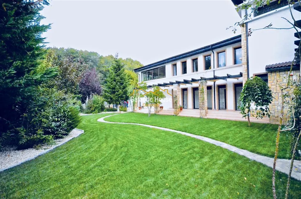Casă 8 camere București - poza 1