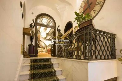 Casă 13 camere București - poza 2
