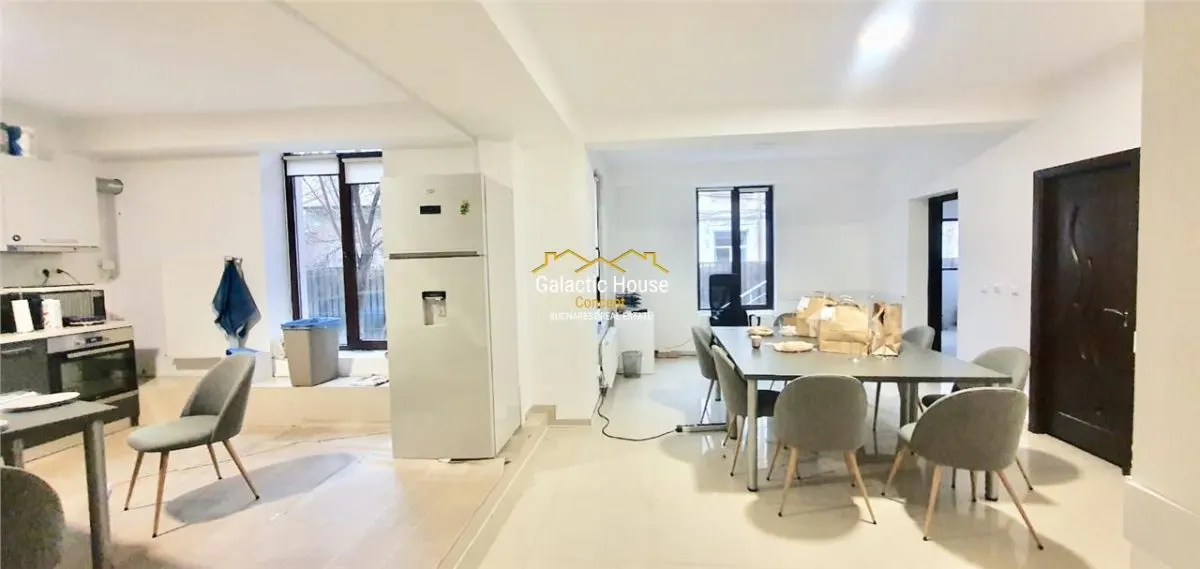 Casă 14 camere București - poza 1