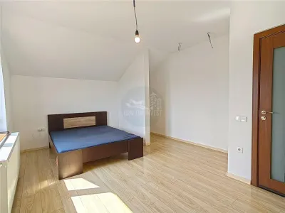 Casă 5 camere Daia - poza 2