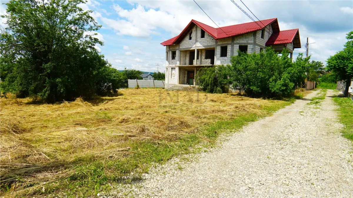 Casă 6 camere Aninoasa - poza 1