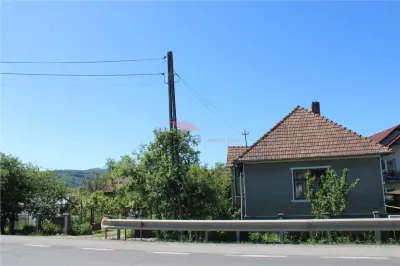 Casa cu 60 ari teren Coldau , Str. Principala - Coldau