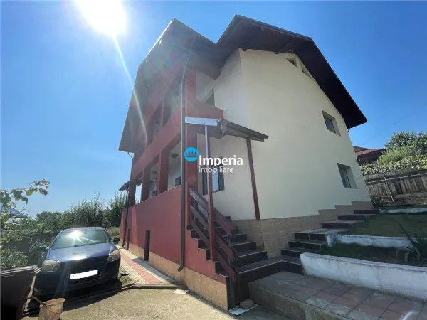 Casă 7 camere Rediu - poza 1
