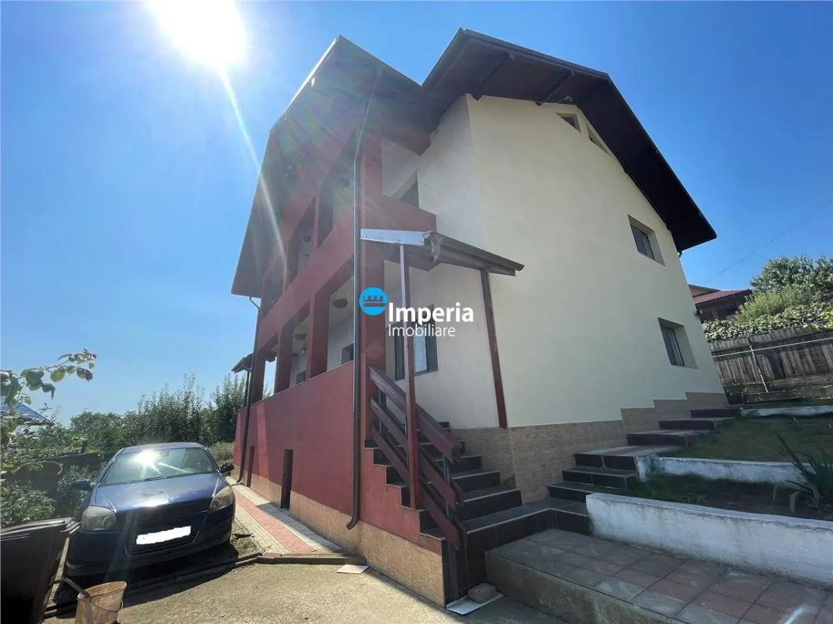 Casă 7 camere Rediu - poza 1