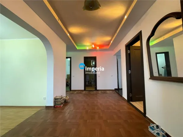 Casă 7 camere Rediu - poza 13