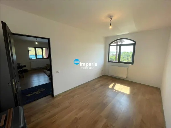 Casă 7 camere Rediu - poza 14