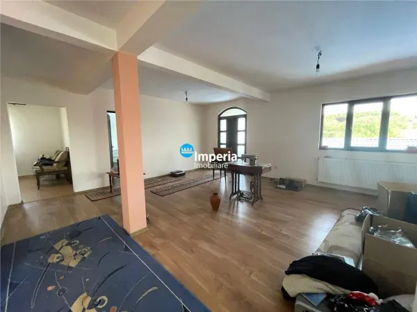 Casă 7 camere Rediu - poza 9