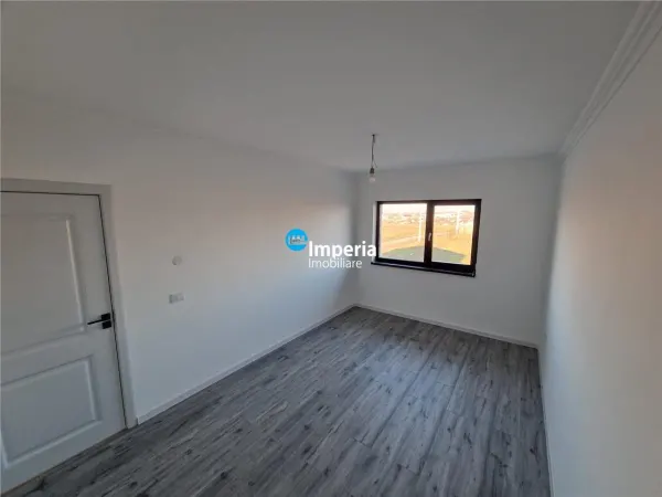Casă 4 camere Miroslava - poza 4