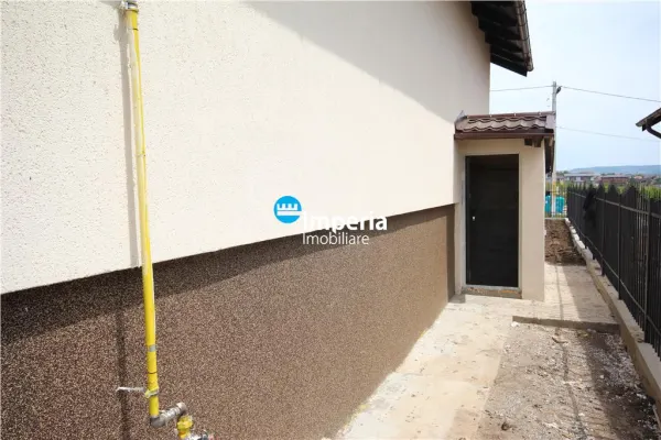 Casă 4 camere Balciu - poza 4
