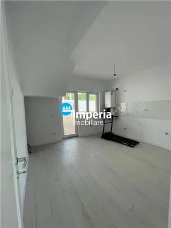 Casă 4 camere Rediu - poza 3