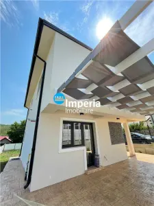 Casă 4 camere Rediu - poza 2