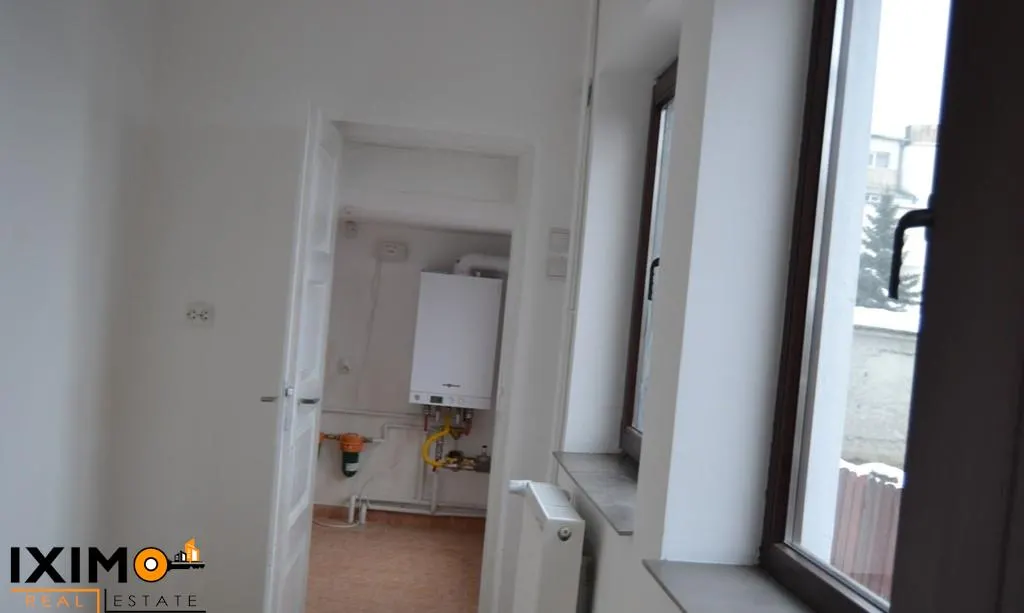 Casă 4 camere Bacău - poza 1