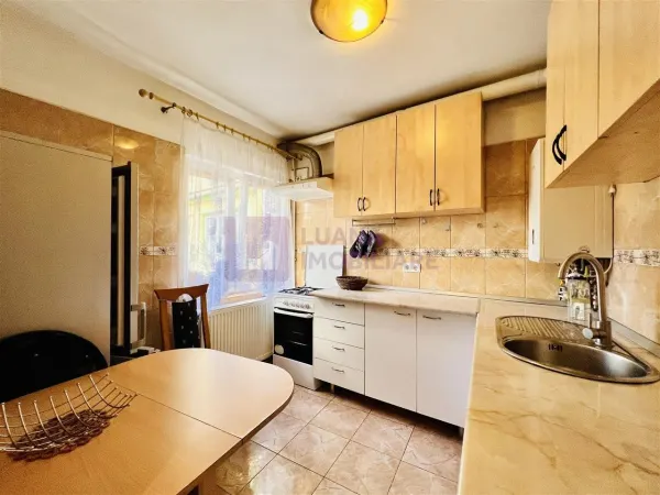 Apartament 3 camere Sibiu - poza 3