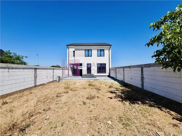 Casă 4 camere Sibiu - poza 1