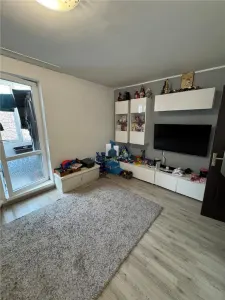 Vanzare Apartament 4 Camere Bld. Brancoveanu - Bucuresti