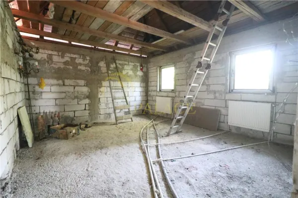 Casă 8 camere Aroneanu - poza 9