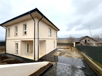 Casă 4 camere Valea Lupului - poza 2