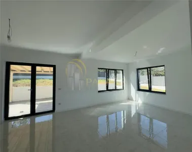 Casă 4 camere Bârnova - poza 3