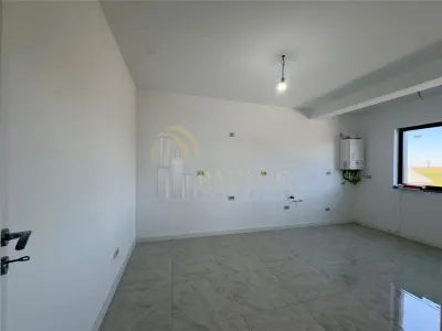 Casă 4 camere Bârnova - poza 4