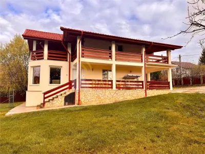 Vila individuala, priveliste spectaculoasa cu garaj Pietrarie Barnova - Barnova